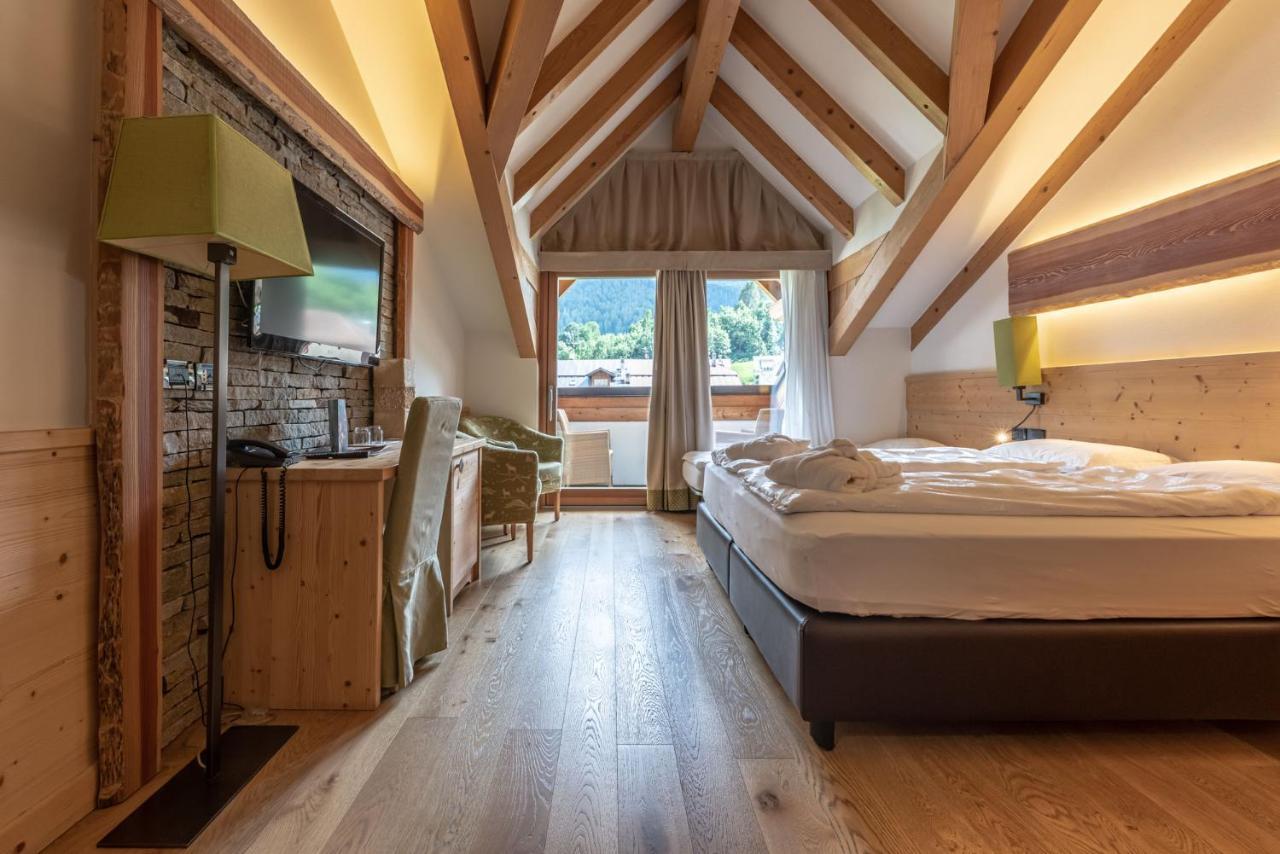 Alpholiday Dolomiti Wellness & Family Hotel Dimaro Εξωτερικό φωτογραφία