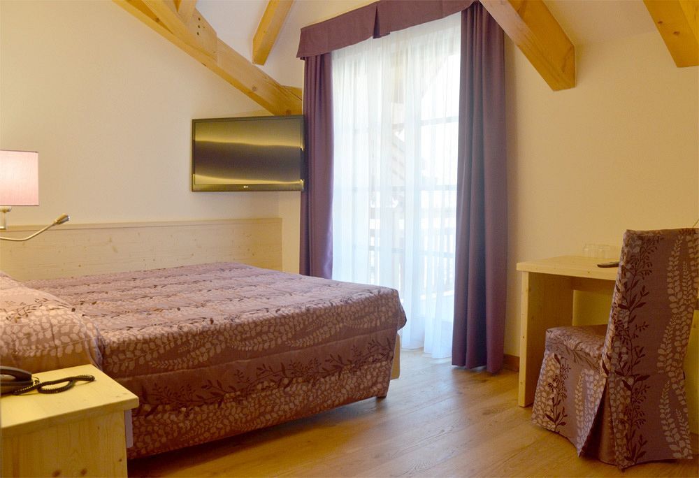 Alpholiday Dolomiti Wellness & Family Hotel Dimaro Εξωτερικό φωτογραφία