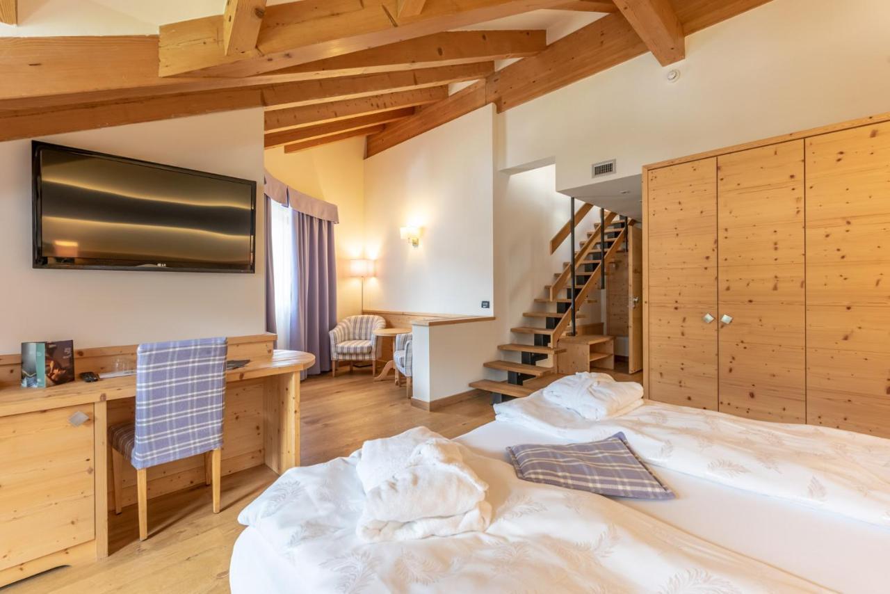 Alpholiday Dolomiti Wellness & Family Hotel Dimaro Εξωτερικό φωτογραφία